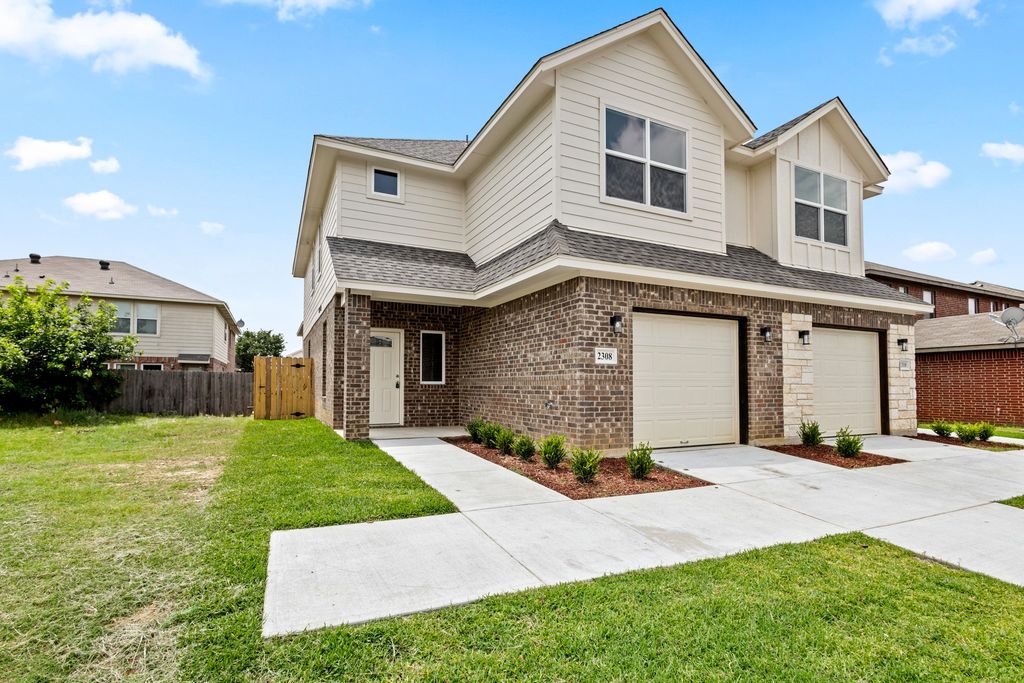 2308 Bloomfield Drive, Arlington, TX 76012