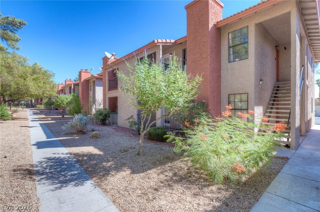 5576 West Rochelle Avenue 29D, Las Vegas, NV 89103 — exterior