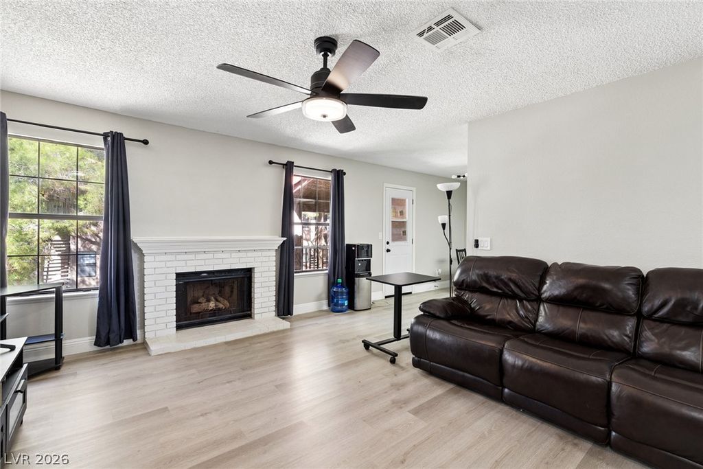 5576 West Rochelle Avenue 29D, Las Vegas, NV 89103 — photo 3