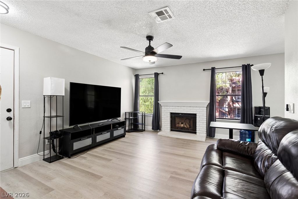 5576 West Rochelle Avenue 29D, Las Vegas, NV 89103 — photo 4