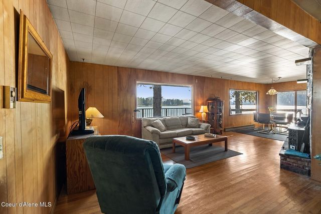 125 S Smith Creek RD, Sandpoint, ID 83864