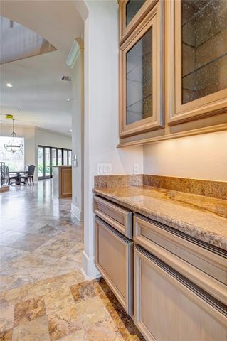 710 Pinehaven Drive, Houston, TX 77024