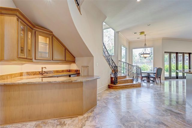 710 Pinehaven Drive, Houston, TX 77024