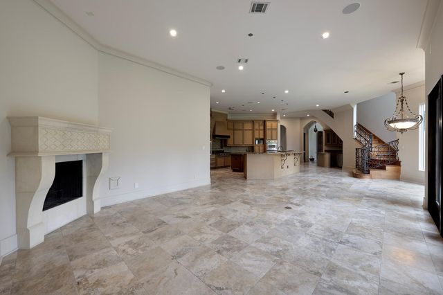 710 Pinehaven Drive, Houston, TX 77024