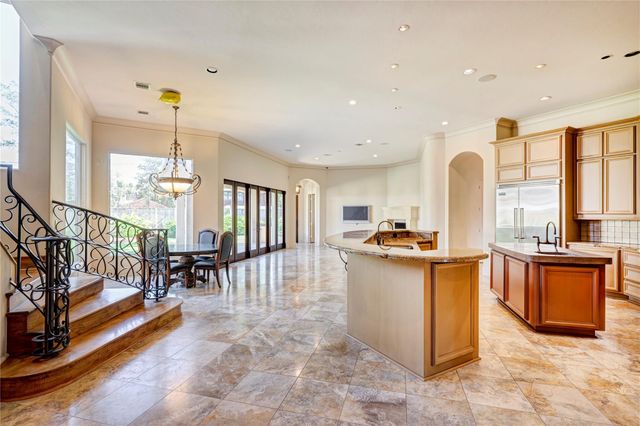 710 Pinehaven Drive, Houston, TX 77024