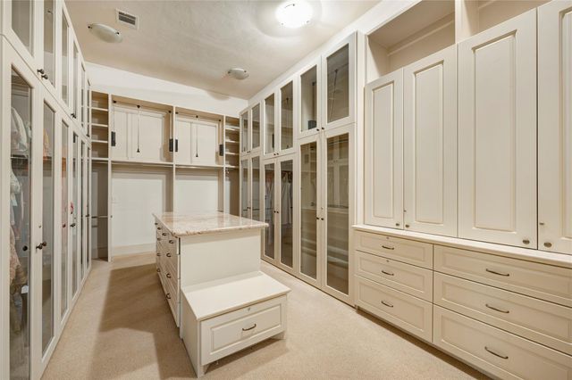 710 Pinehaven Drive, Houston, TX 77024