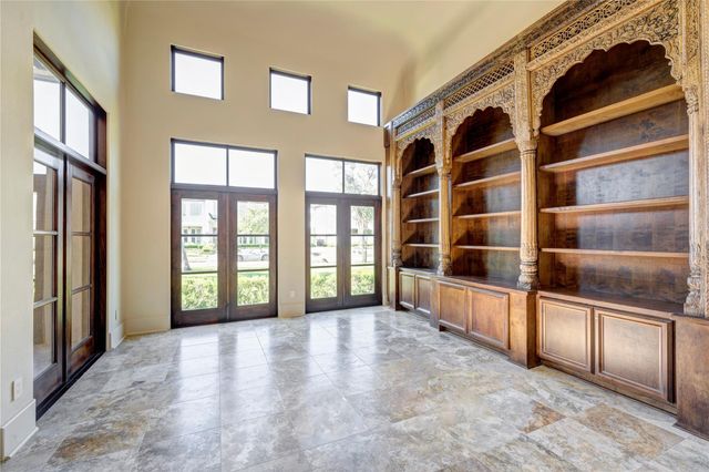 710 Pinehaven Drive, Houston, TX 77024