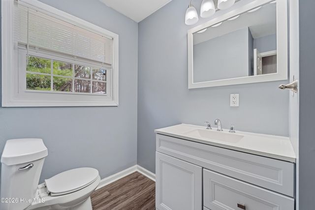 400 Country Club Road, Jacksonville, NC 28546