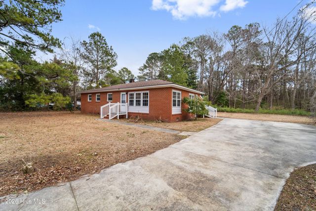 400 Country Club Road, Jacksonville, NC 28546