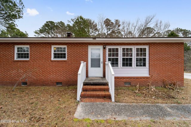 400 Country Club Road, Jacksonville, NC 28546