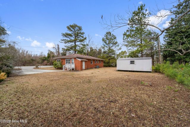 400 Country Club Road, Jacksonville, NC 28546