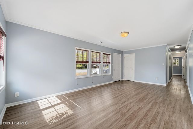 400 Country Club Road, Jacksonville, NC 28546