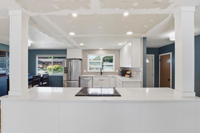 413 N 3rd St, Cheney, WA 99004