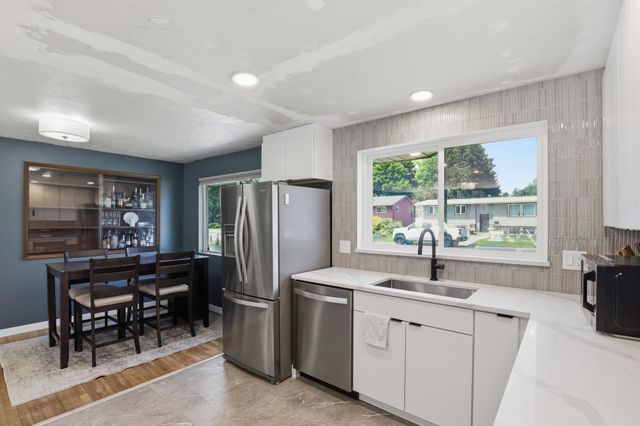 413 N 3rd St, Cheney, WA 99004