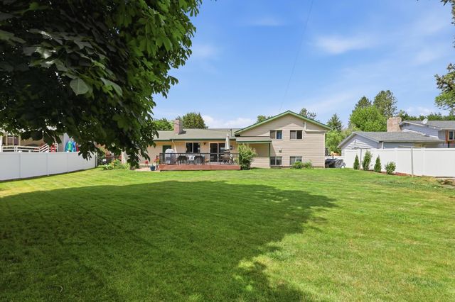 413 N 3rd St, Cheney, WA 99004