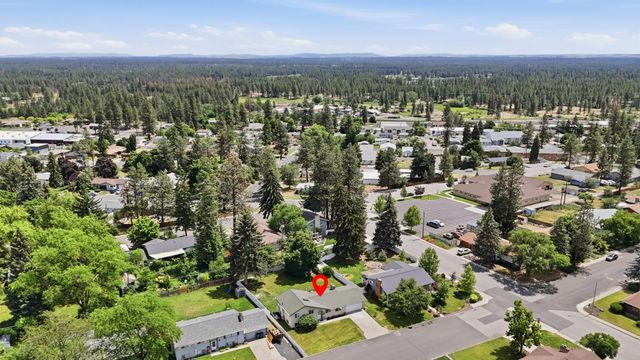 413 N 3rd St, Cheney, WA 99004