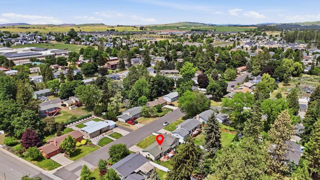 413 N 3rd St, Cheney, WA 99004