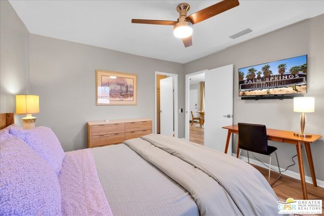 1150 E Amado Road 17B2, Palm Springs, CA 92262