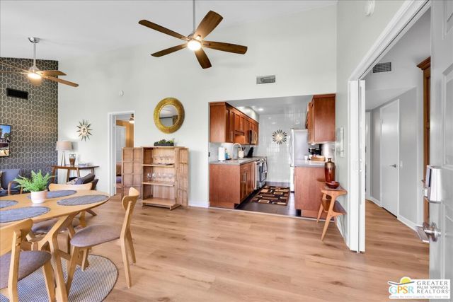 1150 E Amado Road 17B2, Palm Springs, CA 92262