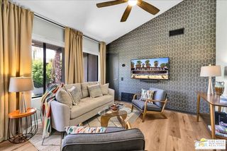 1150 E Amado Road 17B2, Palm Springs, CA 92262