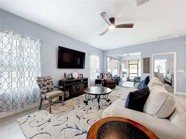 172 MARION OAKS TRAIL, Ocala, FL 34473