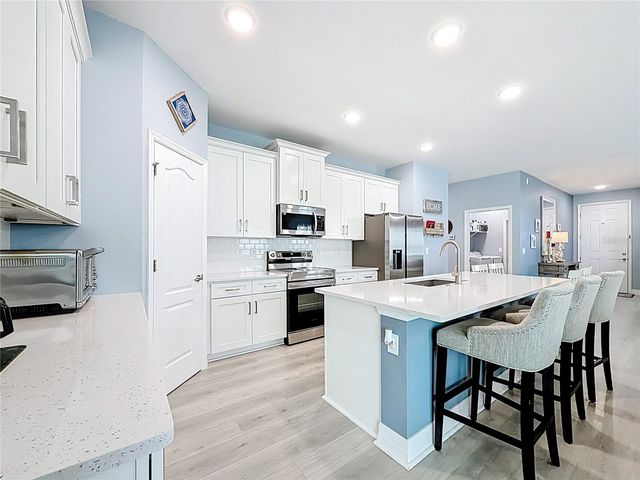 172 MARION OAKS TRAIL, Ocala, FL 34473