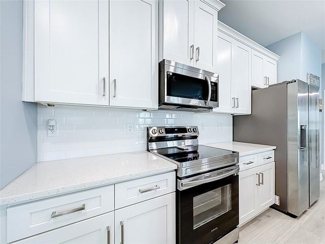 172 MARION OAKS TRAIL, Ocala, FL 34473