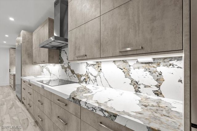 3800 Crayton RD, Naples, FL 34103