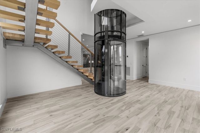 3800 Crayton RD, Naples, FL 34103