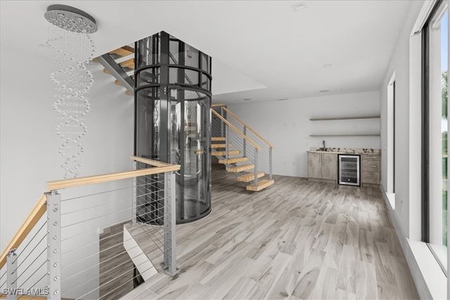 3800 Crayton RD, Naples, FL 34103