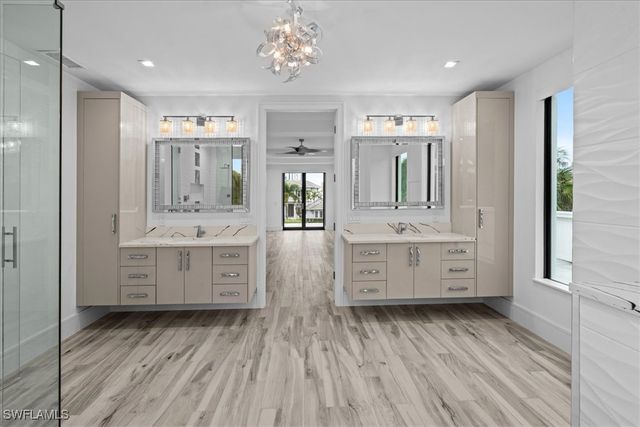 3800 Crayton RD, Naples, FL 34103