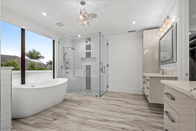 3800 Crayton RD, Naples, FL 34103