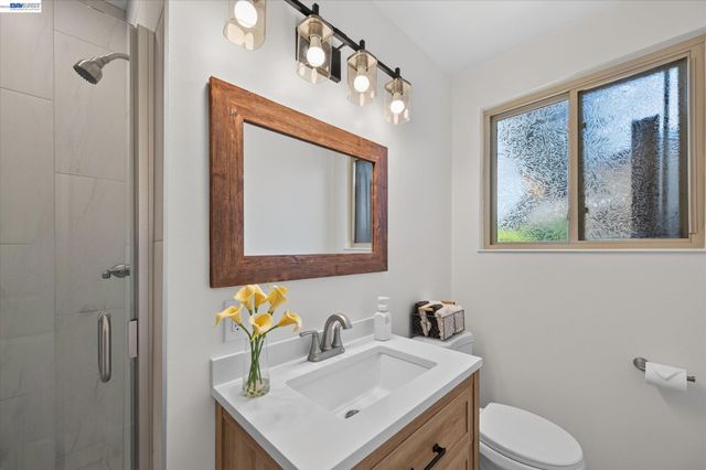 1787 Roxbury Dr, Concord, CA 94519
