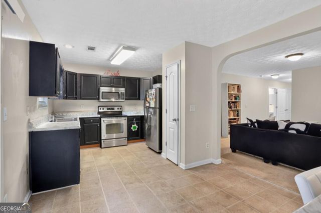 1720 Formosa Lane, Mcdonough, GA 30253