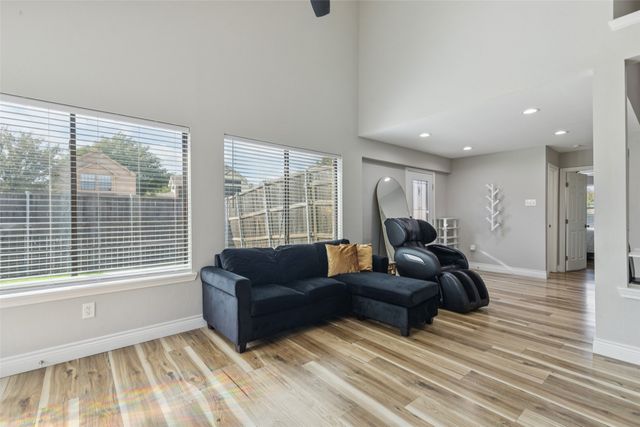 2062 Wanderlust Drive, Lewisville, TX 75067