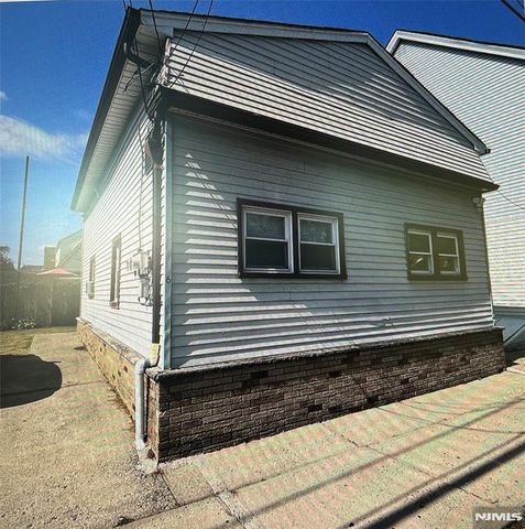 298 Main Avenue 6, Wallington, NJ 07057