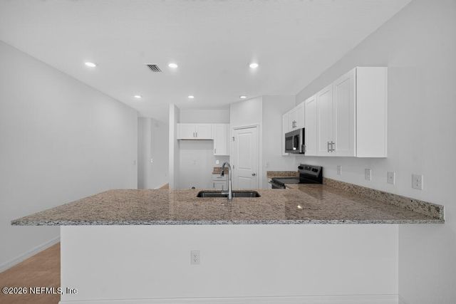 8519 LILIAS Circle, Jacksonville, FL 32219