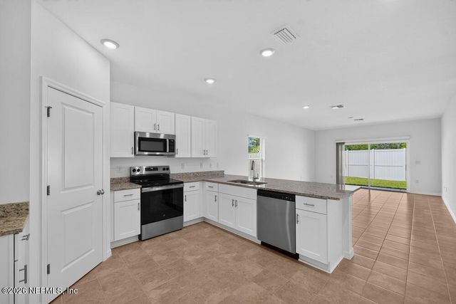 8519 LILIAS Circle, Jacksonville, FL 32219