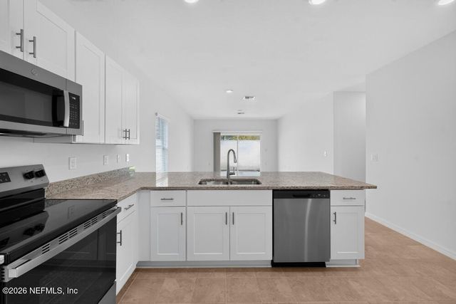 8519 LILIAS Circle, Jacksonville, FL 32219