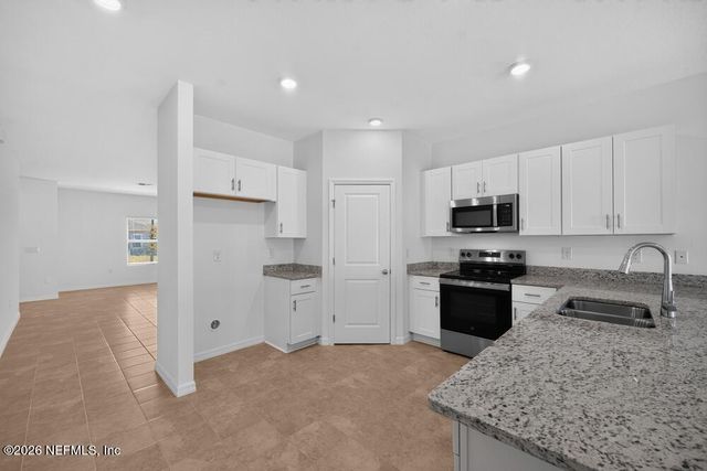 8519 LILIAS Circle, Jacksonville, FL 32219