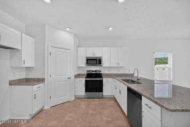 8519 LILIAS Circle, Jacksonville, FL 32219