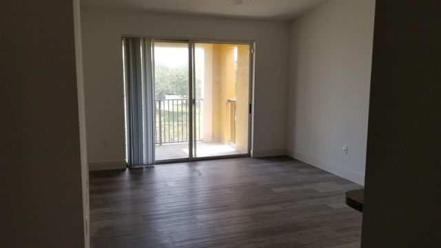 2201 W Preserve Way 302, Miramar, FL 33025