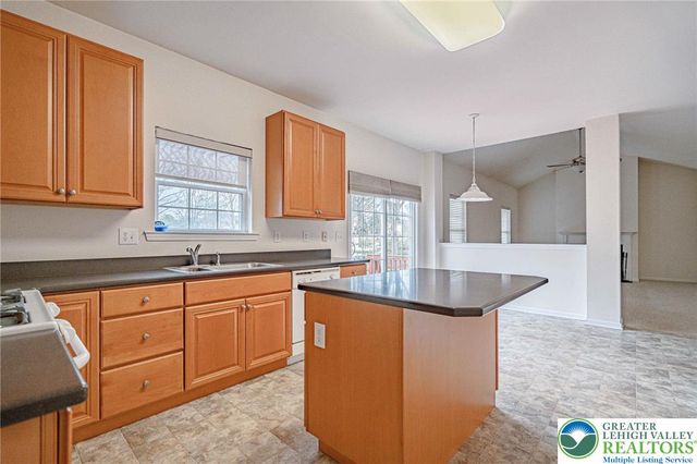 7120 Tuscany Drive, Lower Macungie Twp, PA 18062