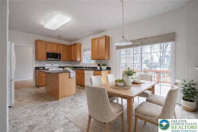 7120 Tuscany Drive, Lower Macungie Twp, PA 18062