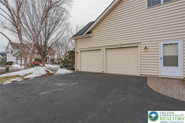7120 Tuscany Drive, Lower Macungie Twp, PA 18062