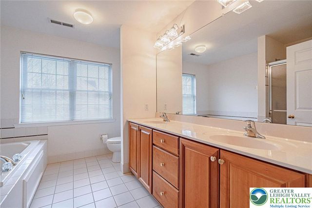 7120 Tuscany Drive, Lower Macungie Twp, PA 18062