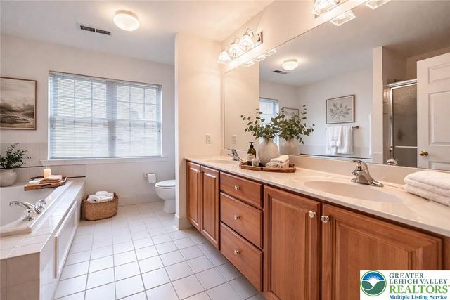 7120 Tuscany Drive, Lower Macungie Twp, PA 18062