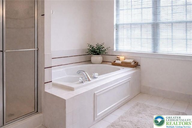 7120 Tuscany Drive, Lower Macungie Twp, PA 18062