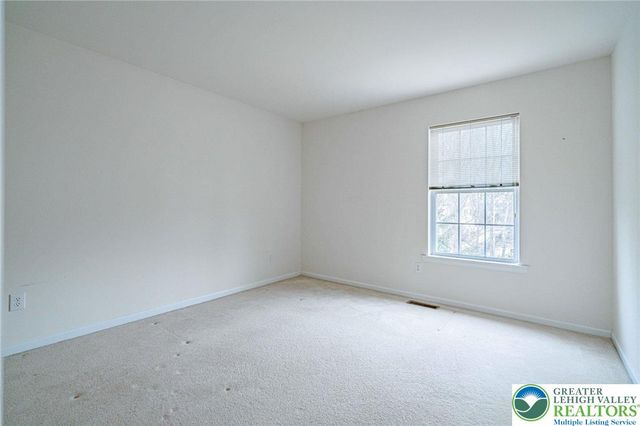 7120 Tuscany Drive, Lower Macungie Twp, PA 18062