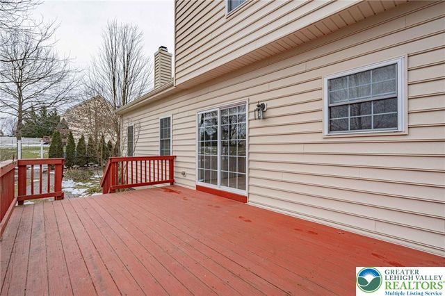 7120 Tuscany Drive, Lower Macungie Twp, PA 18062